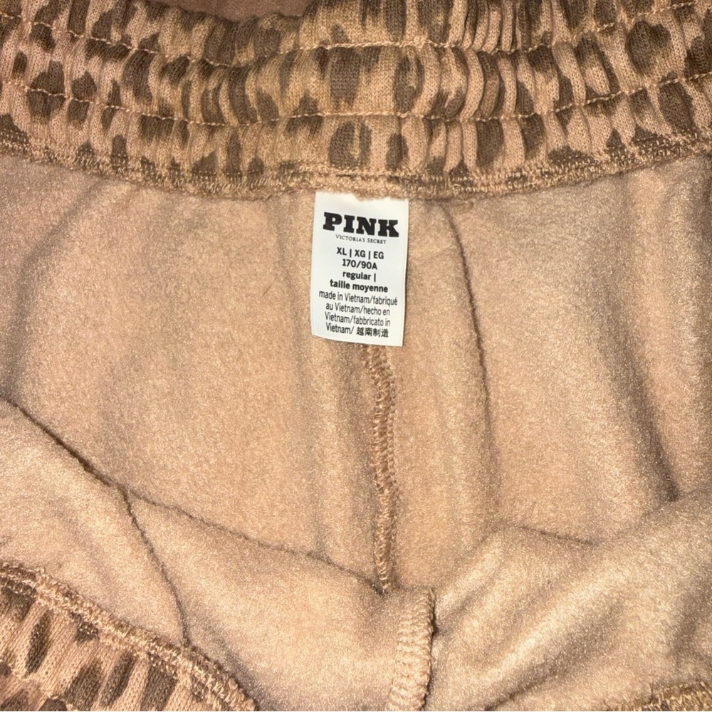 Victoria’s Secret PINK Campus Fleece Wide Leg Split Hem Sweatpants! - Picture 7 of 8